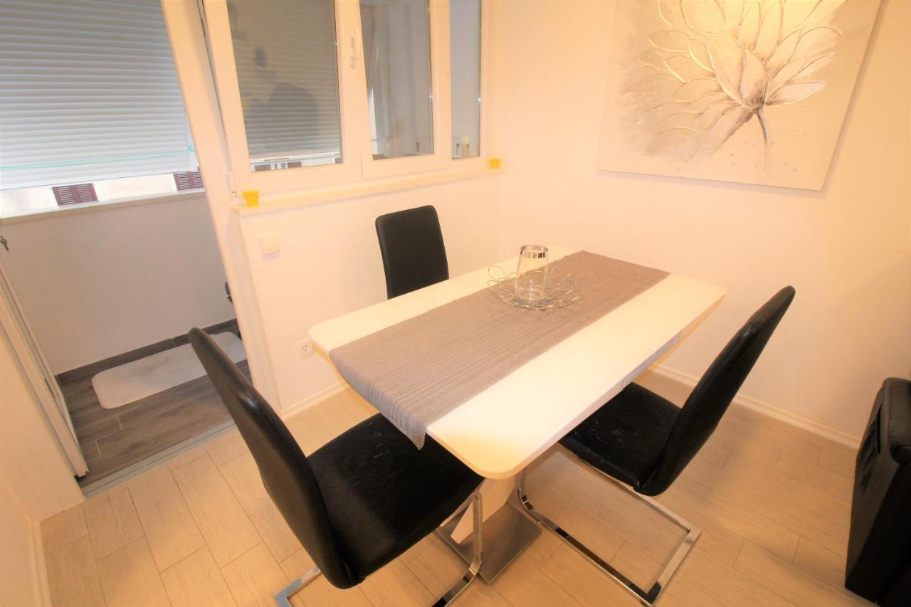 Apartment Pia Шибеник Екстер'єр фото