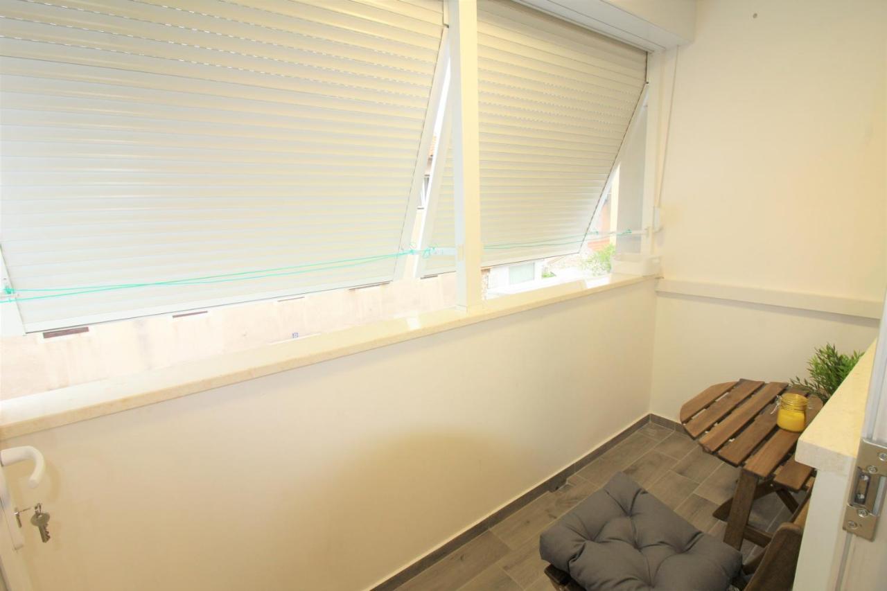 Apartment Pia Шибеник Екстер'єр фото