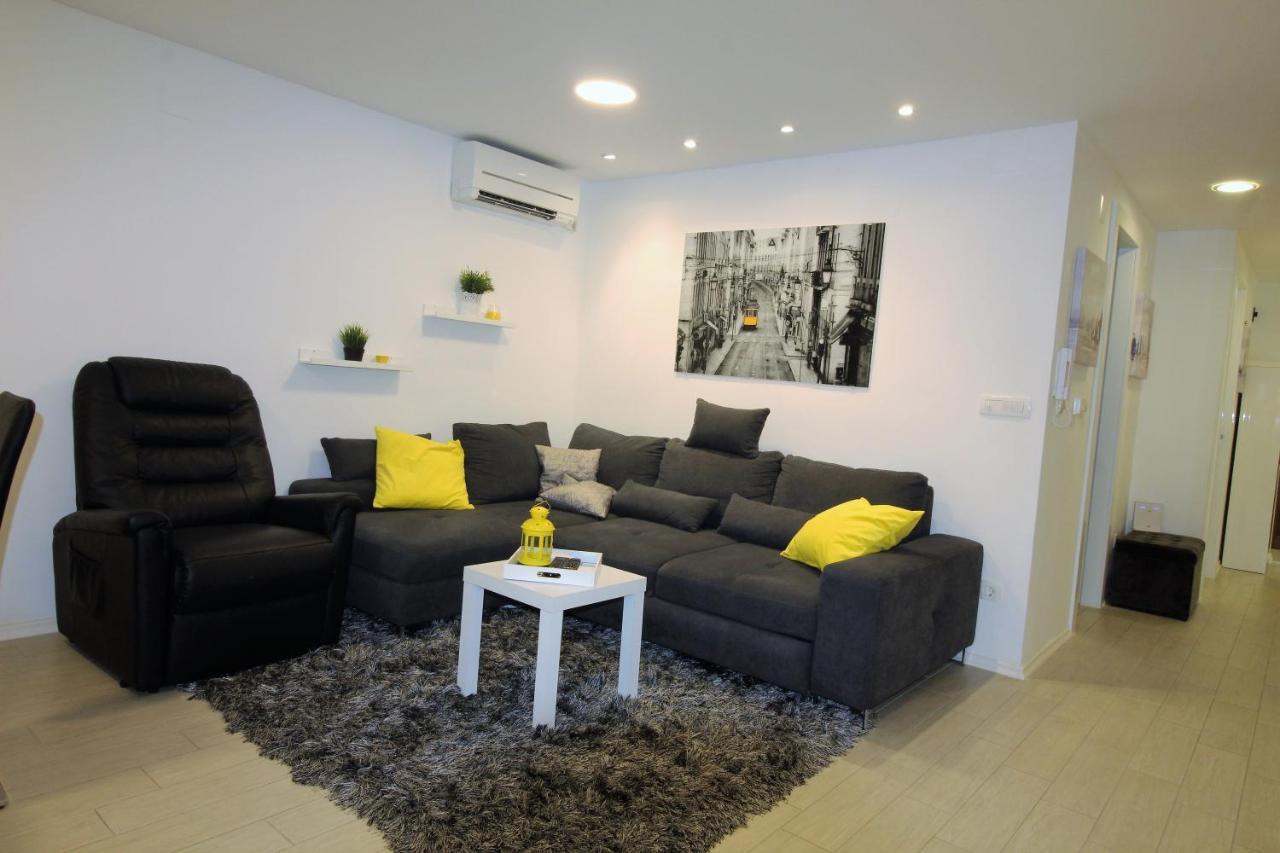Apartment Pia Шибеник Екстер'єр фото