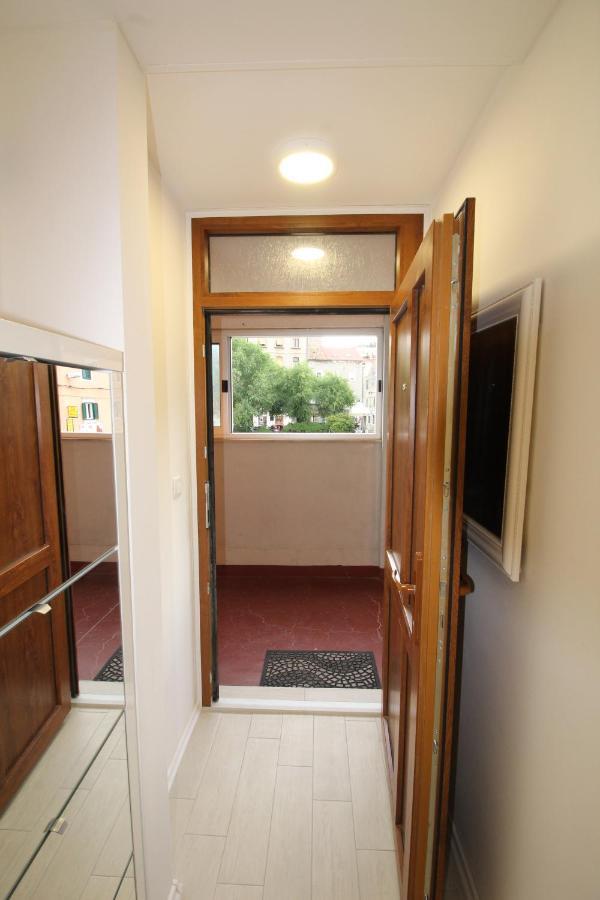 Apartment Pia Шибеник Екстер'єр фото